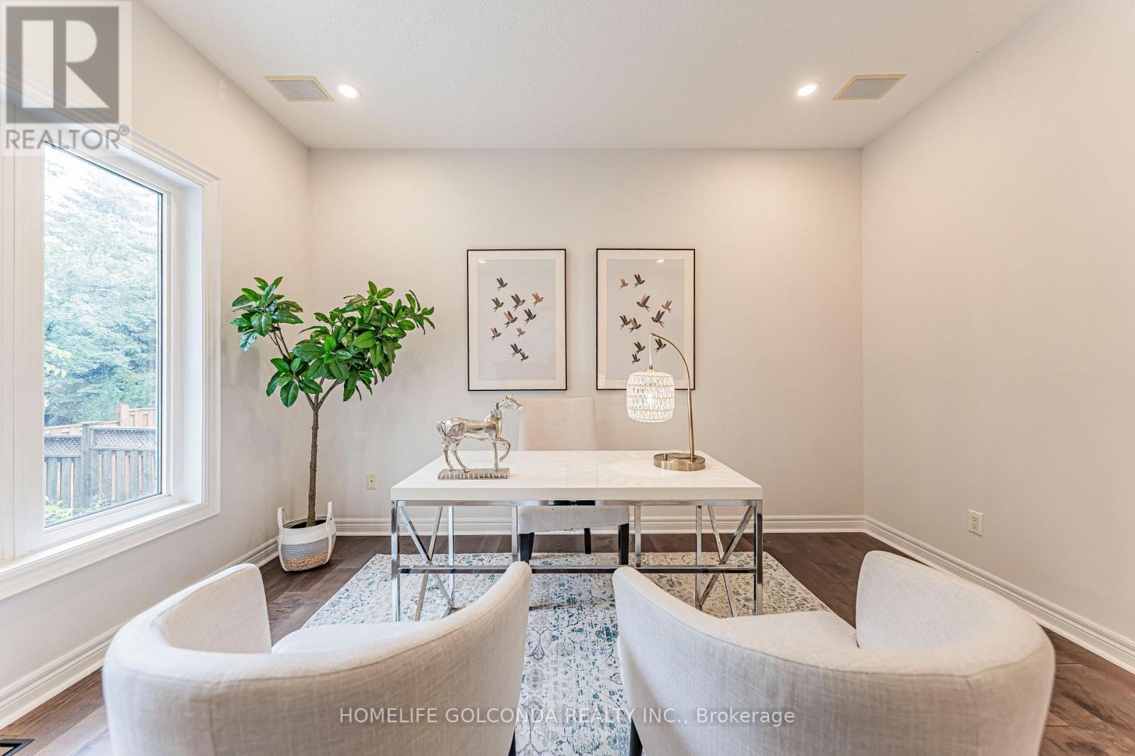 30 GOLDRING CRESCENT - 16