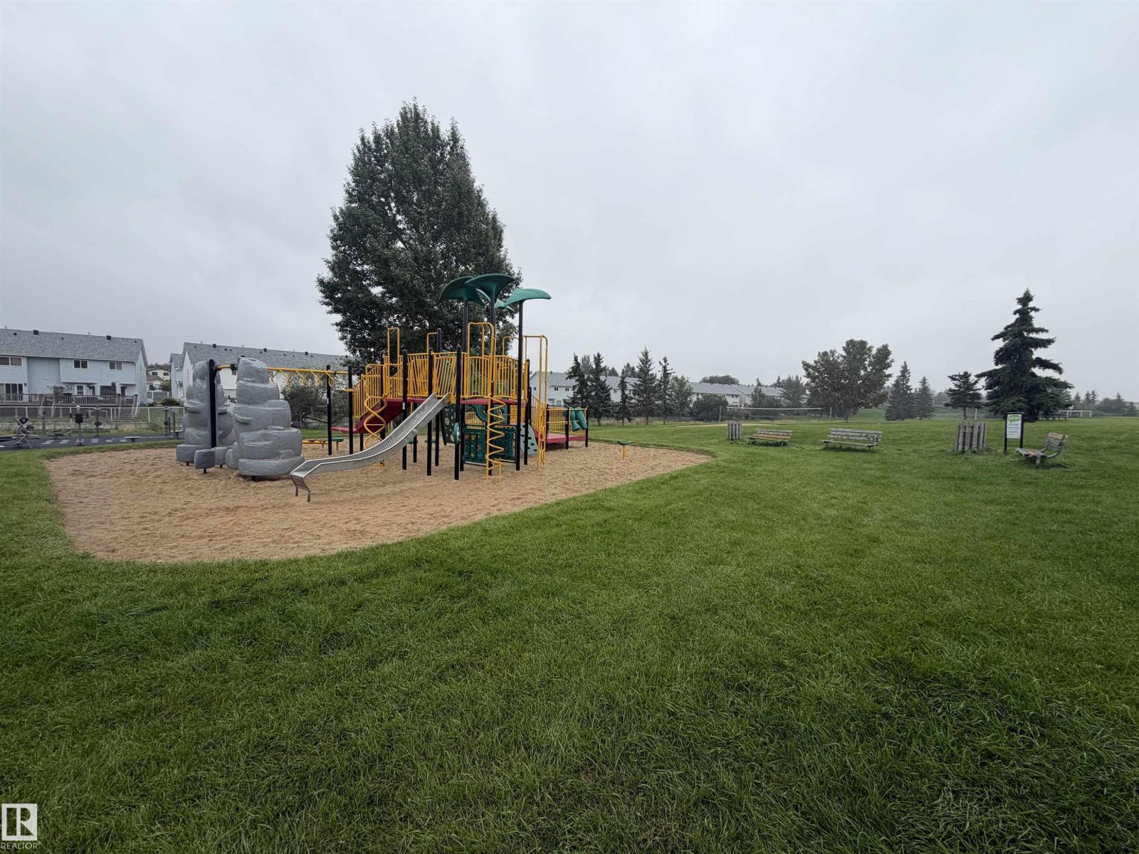 #122 5 ABERDEEN WY - Image 32