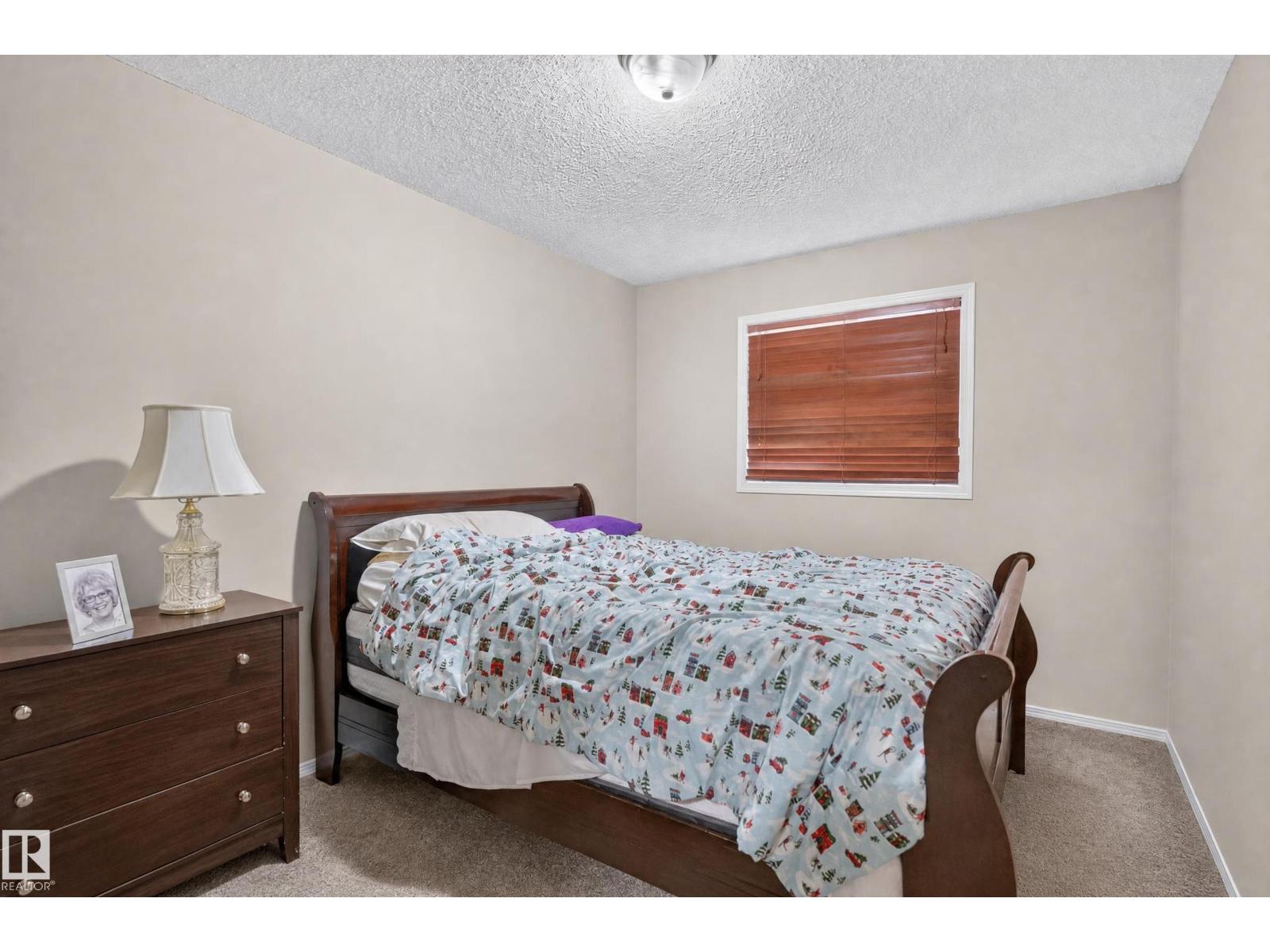 21312 48 AV NW - 31