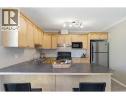 103, 128 Centre Avenue - photo 8