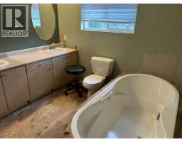 3pc Ensuite bath - 2350 Gun Creek Road, Lillooet, BC V0K1P0 Photo 15