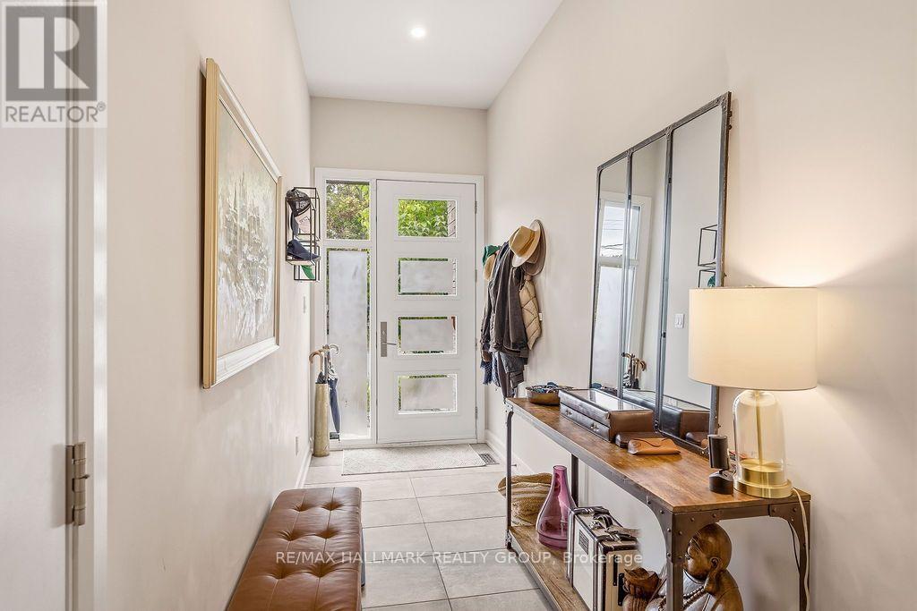155-A Buell Street, Ottawa, Ontario, K1Z7G1, Ottawa, Ontario — photo 3 of 5