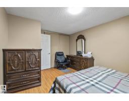 716 Clareview Rd Nw, Edmonton, AB T5A4J7 Photo 12