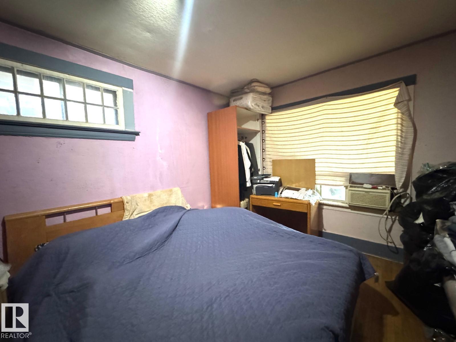 11323 97 ST NW - 10
