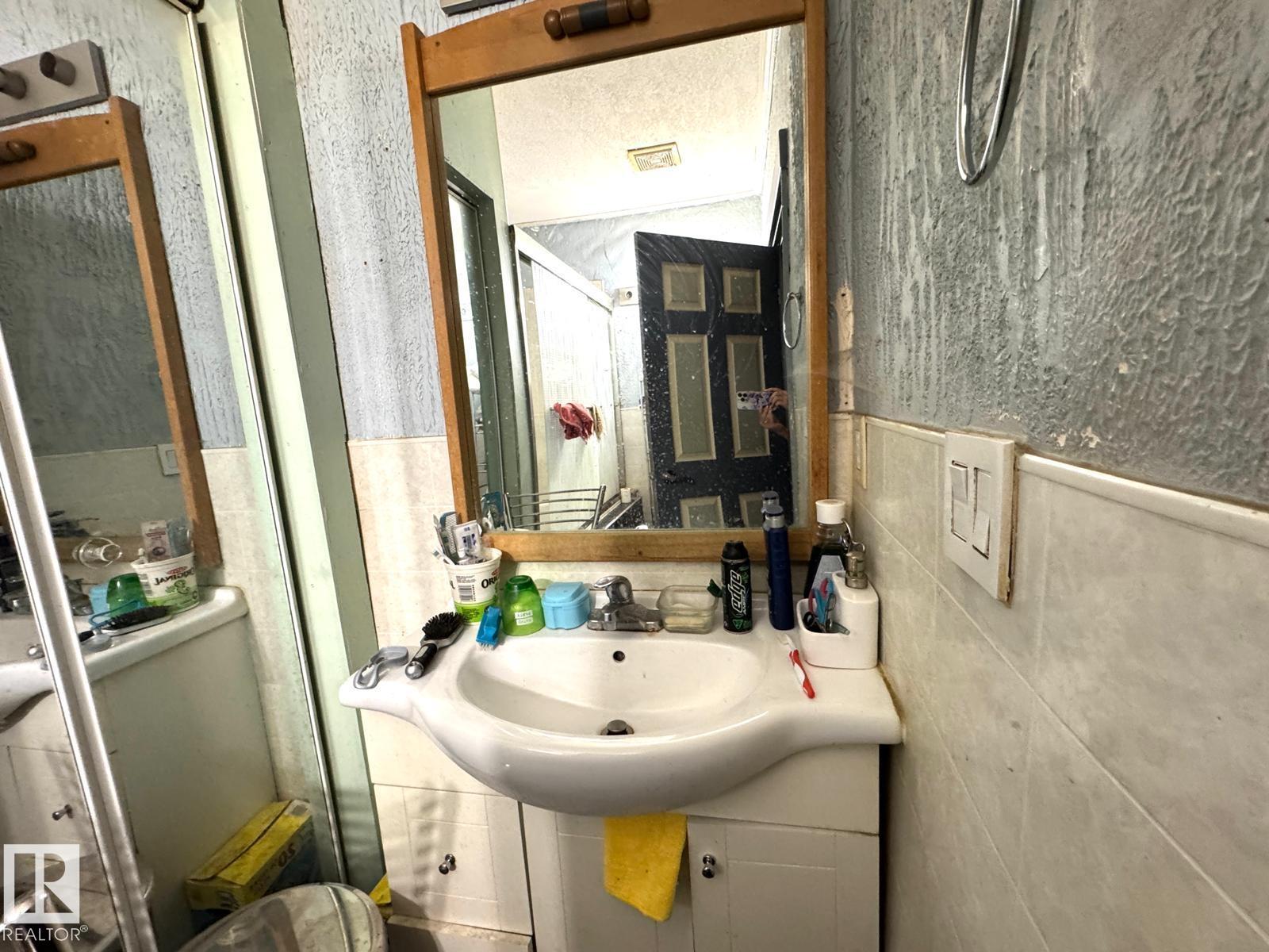 11323 97 ST NW - 13