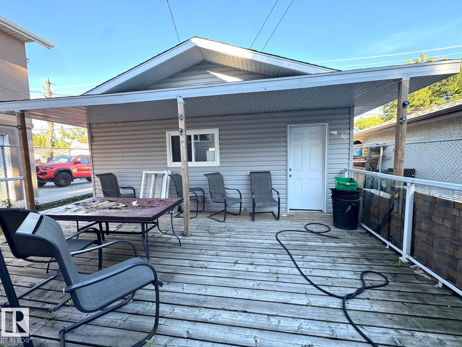 11323 97 ST NW - 15