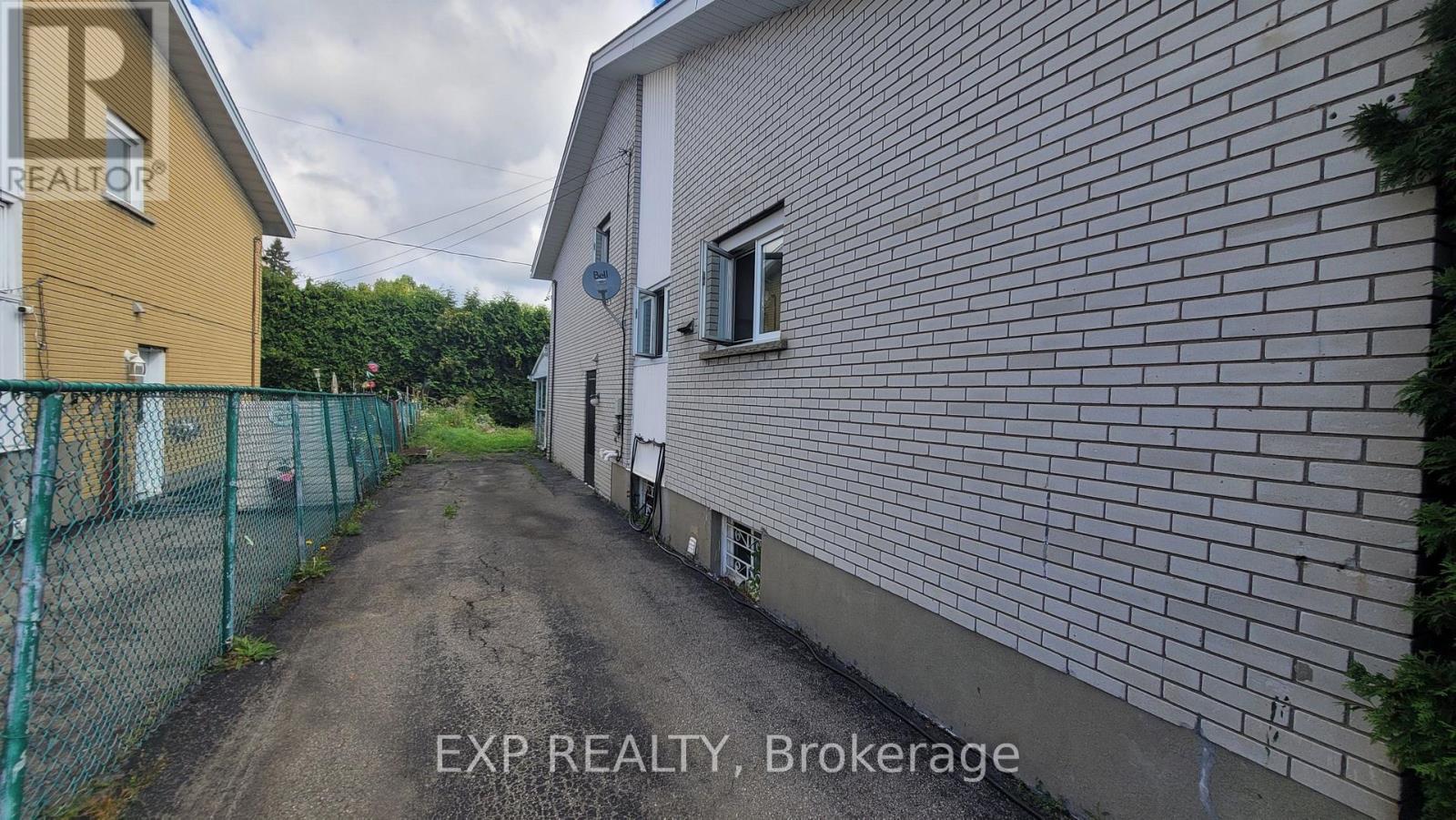 4 Bed, 2 Bath House for Sale in Ottawa – 1747 HERON ROAD, Ottawa – MLS# X13750268 - Image 33