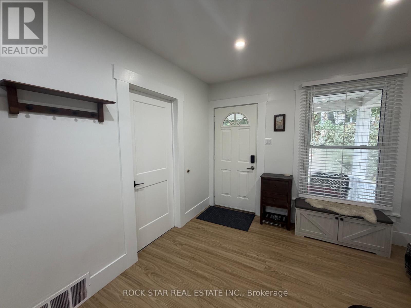 1211 LINCOLN ROAD - 16