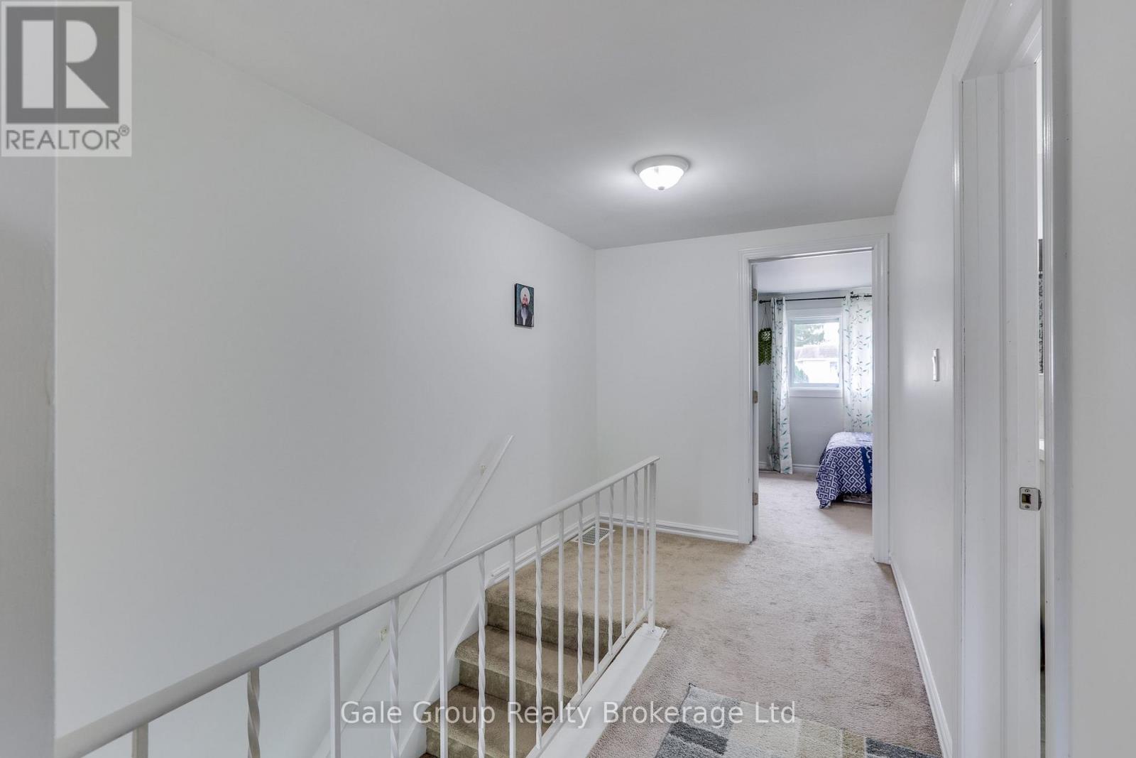 #9 105 SPRINGBANK AVENUE - 18