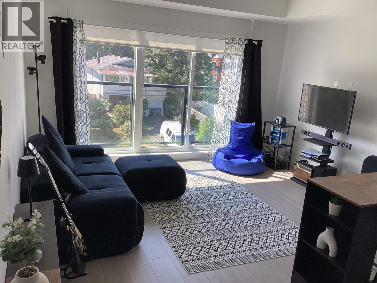 303 2277 HAWTHORNE AVENUE, Port Coquitlam