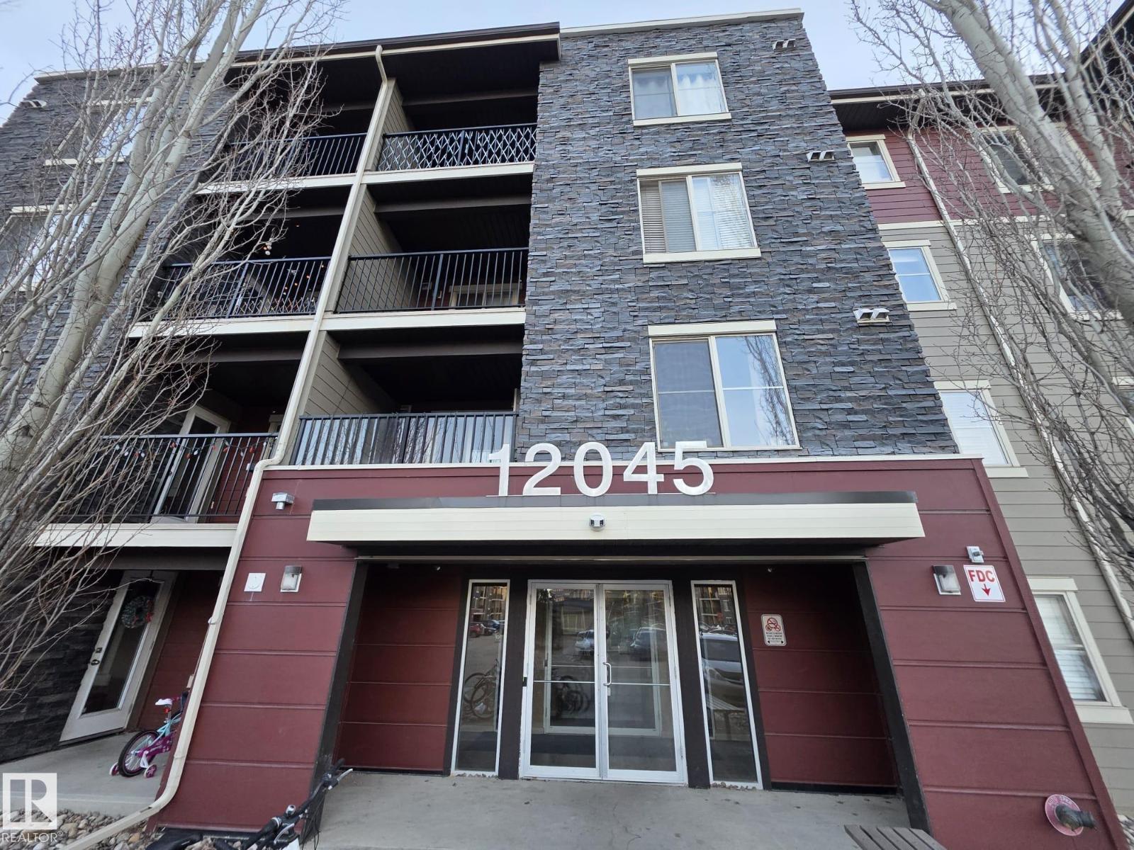 #206 12045 22 AV SW - 1