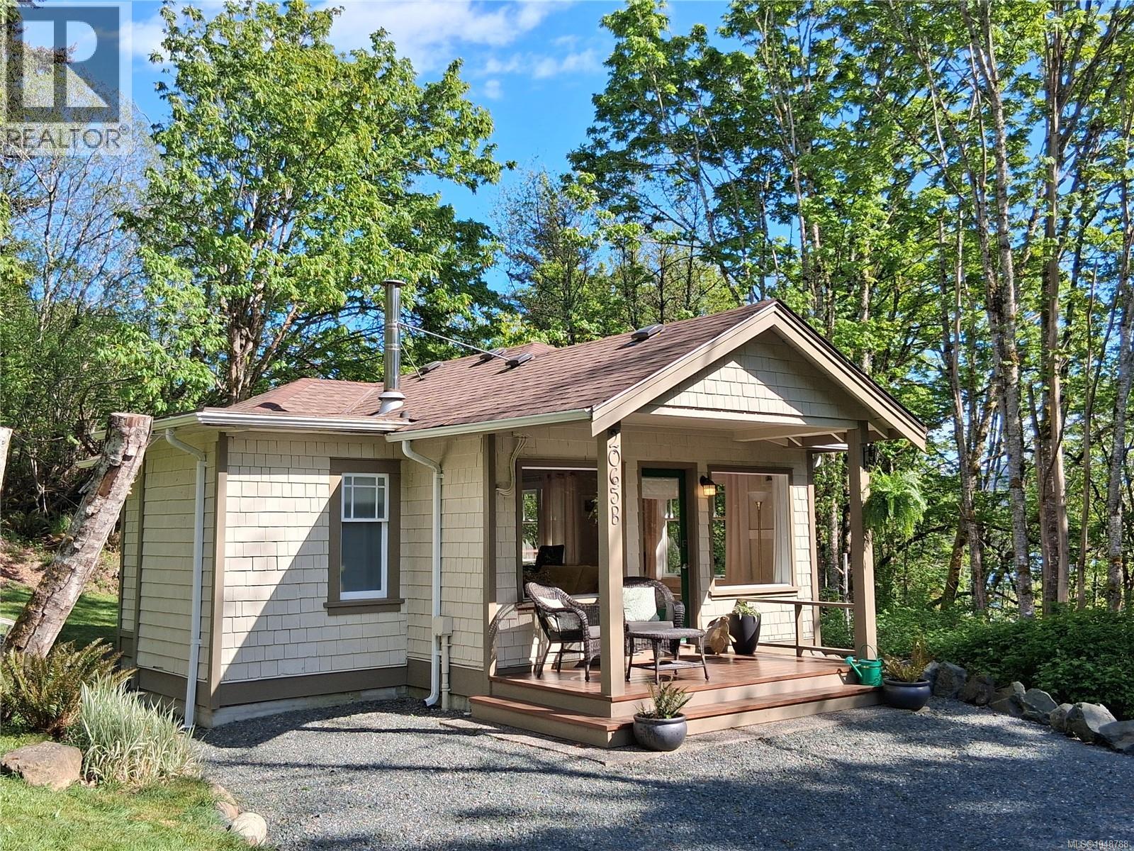  2065 Arleigh Place, Sooke