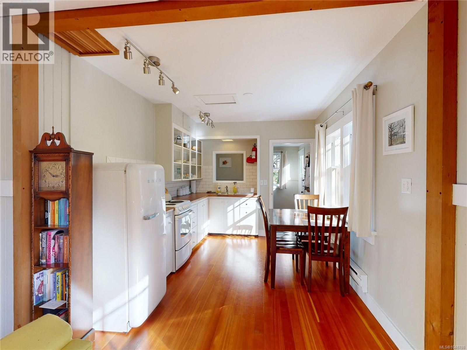  2065 Arleigh Place, Sooke