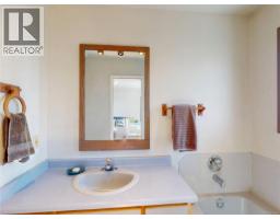 2065 Arleigh Pl, Sooke, BC V9Z0E6 Photo 39