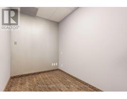 412 - 15 Wertheim Court, Richmond Hill, ON L4B3H7 Photo 6