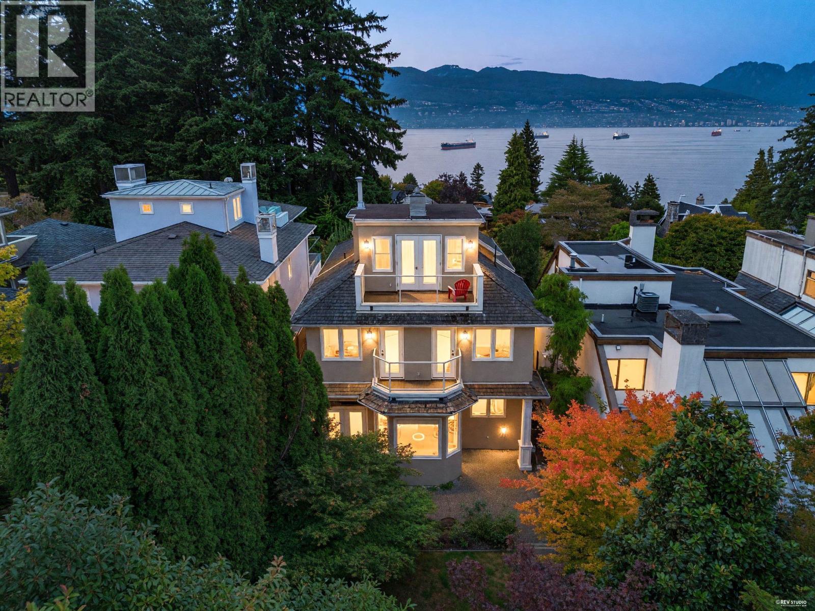 4648 W 2ND AVENUE, Vancouver — photo 4