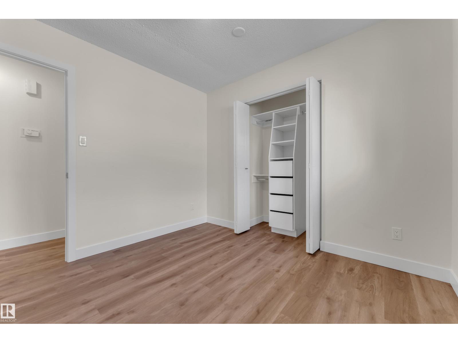 11427 141 AV NW - 20