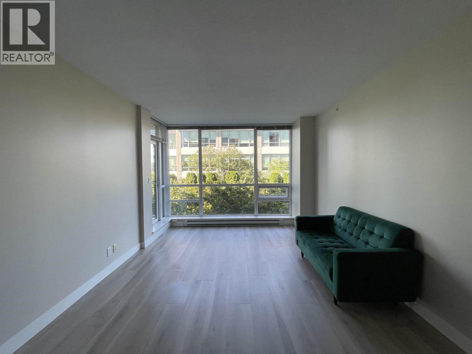 602 2968 GLEN DRIVE, Coquitlam — photo 5