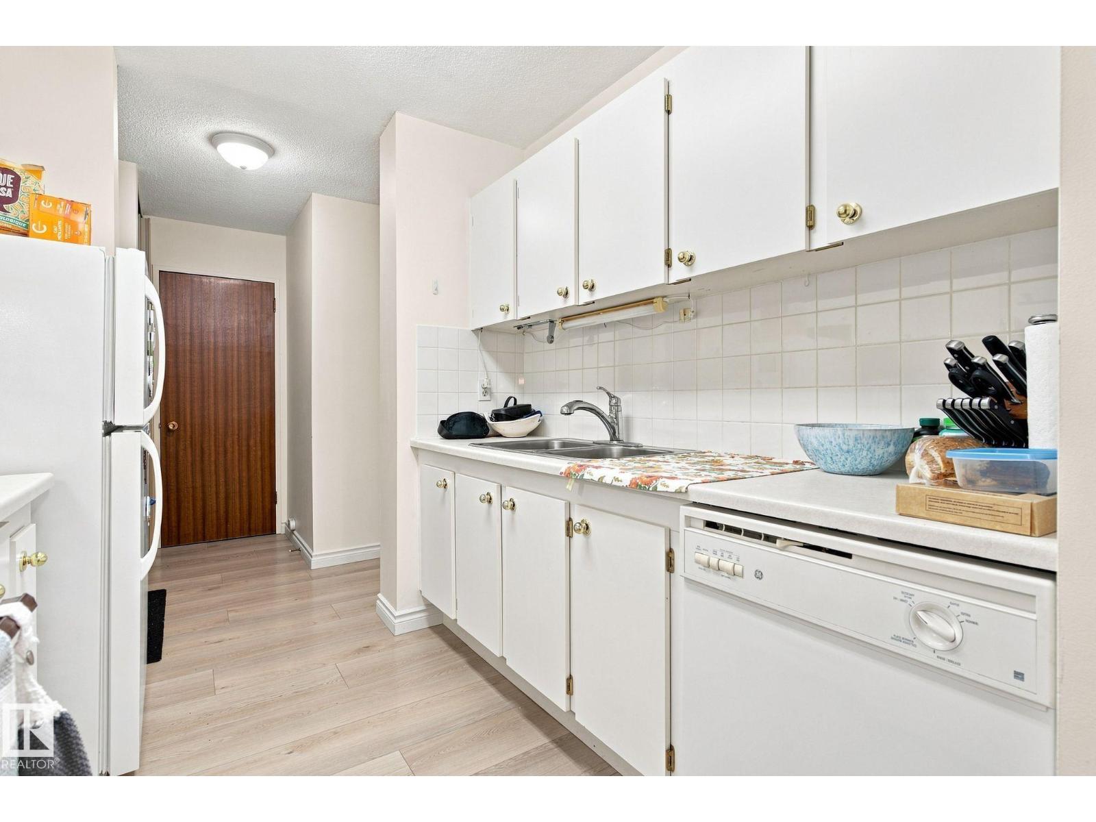 #1507 9835 113 ST NW - 12