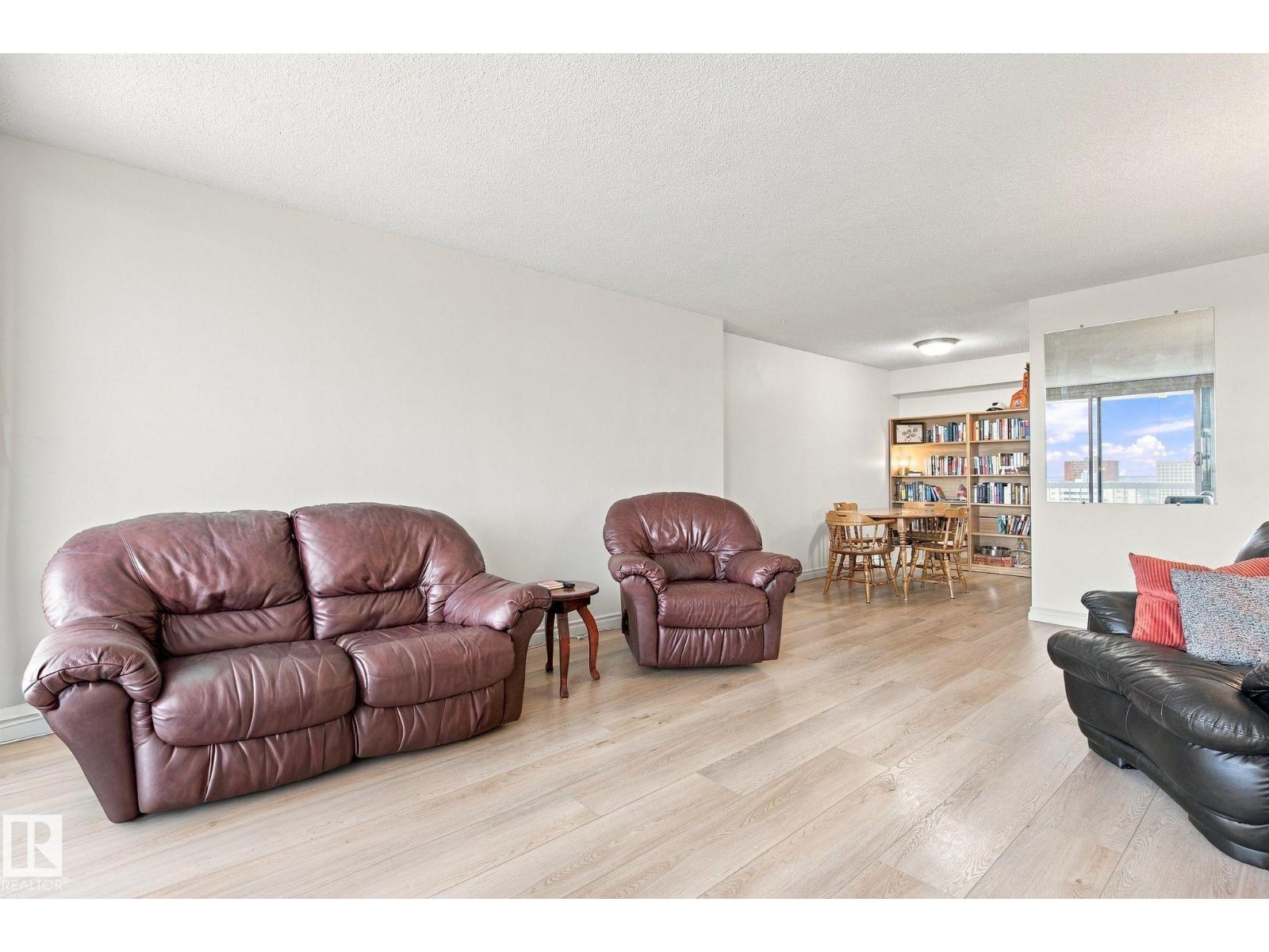 #1507 9835 113 ST NW - 16
