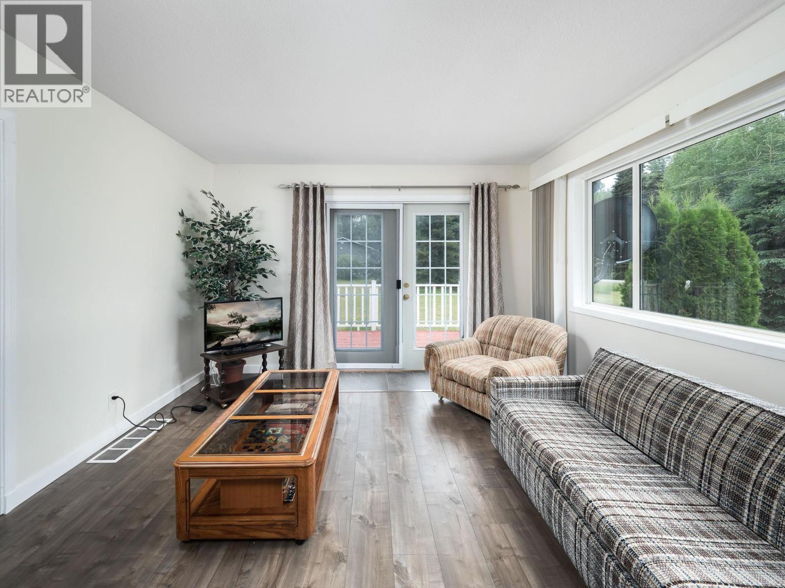 7280 OTWAY ROAD - 15
