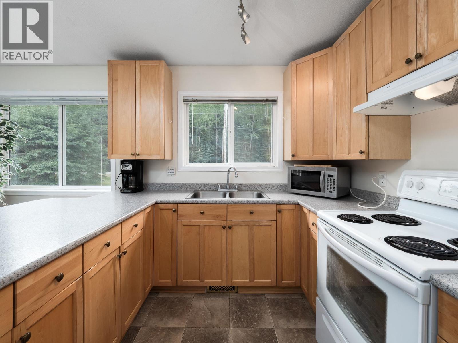 7280 OTWAY ROAD - 20