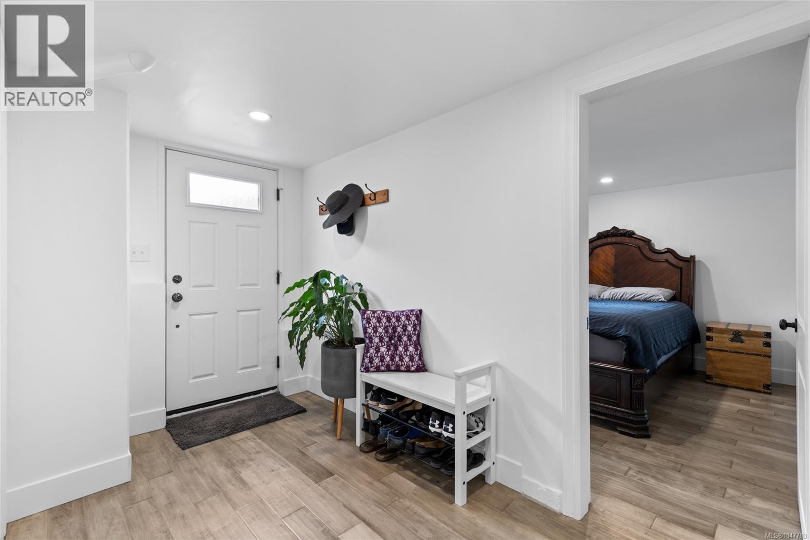  749 Lily Avenue, Saanich