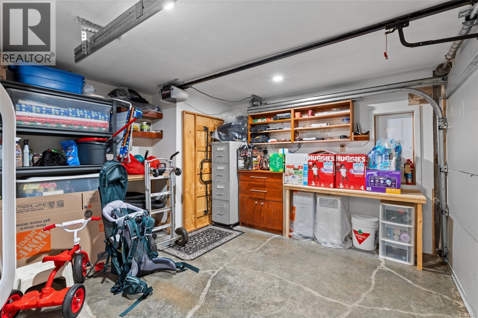  749 Lily Avenue, Saanich
