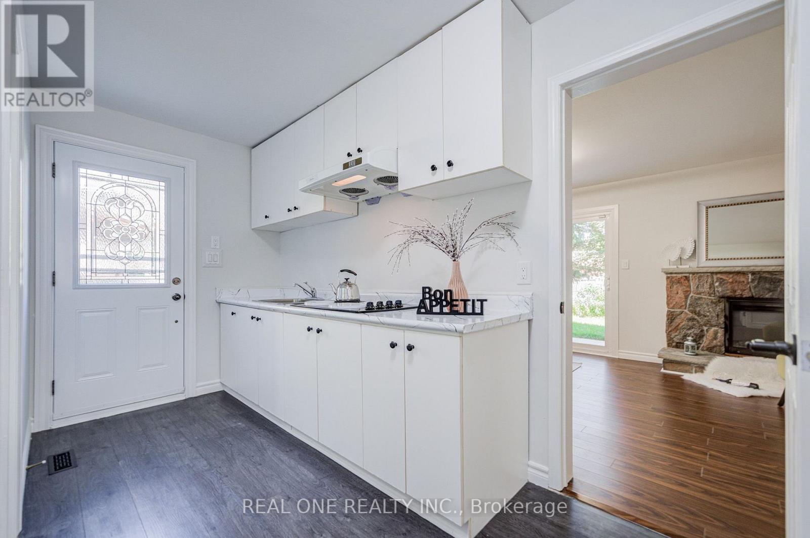 128 BRIARSCROSS BOULEVARD - 34