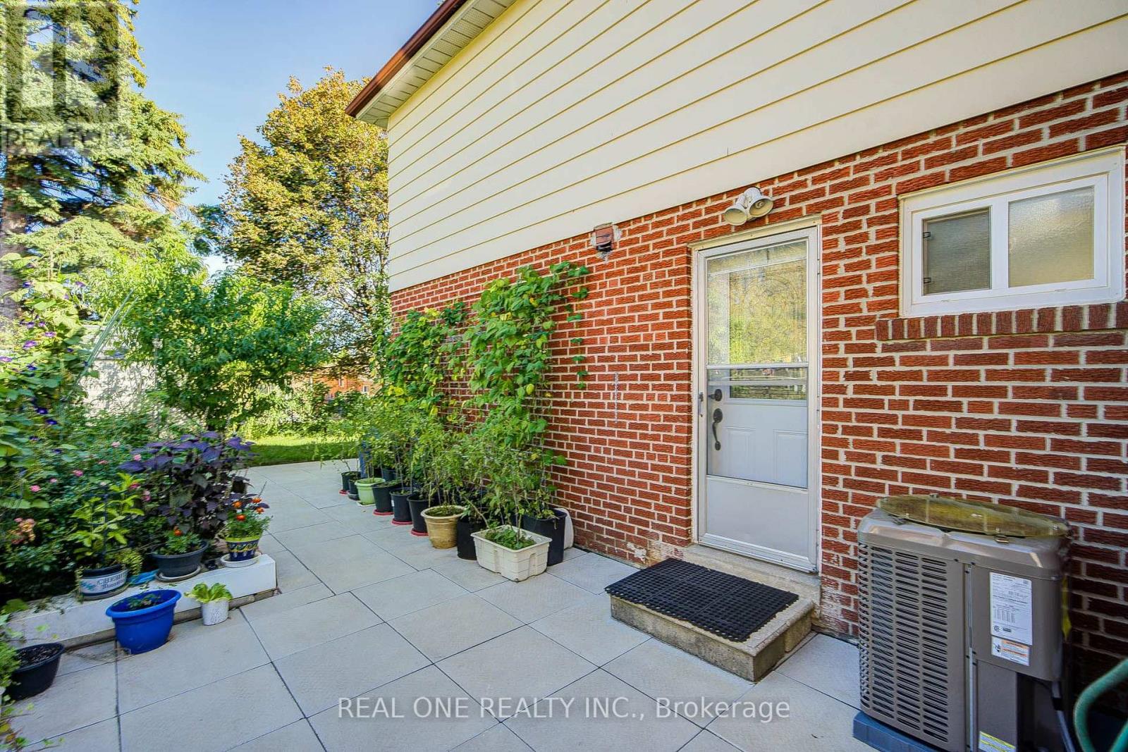 128 BRIARSCROSS BOULEVARD - 43