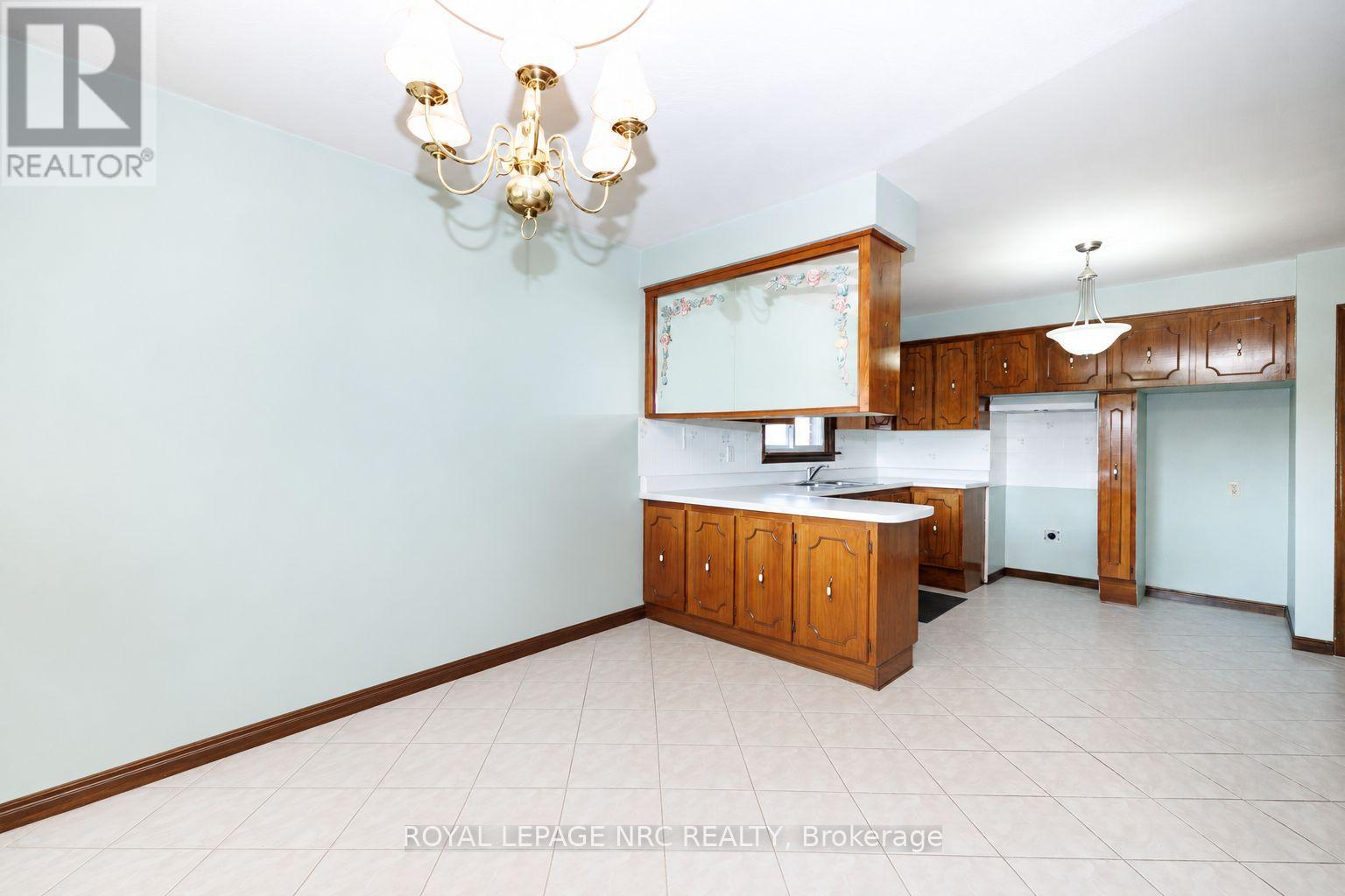 38 RIVERCREST ROAD - 3