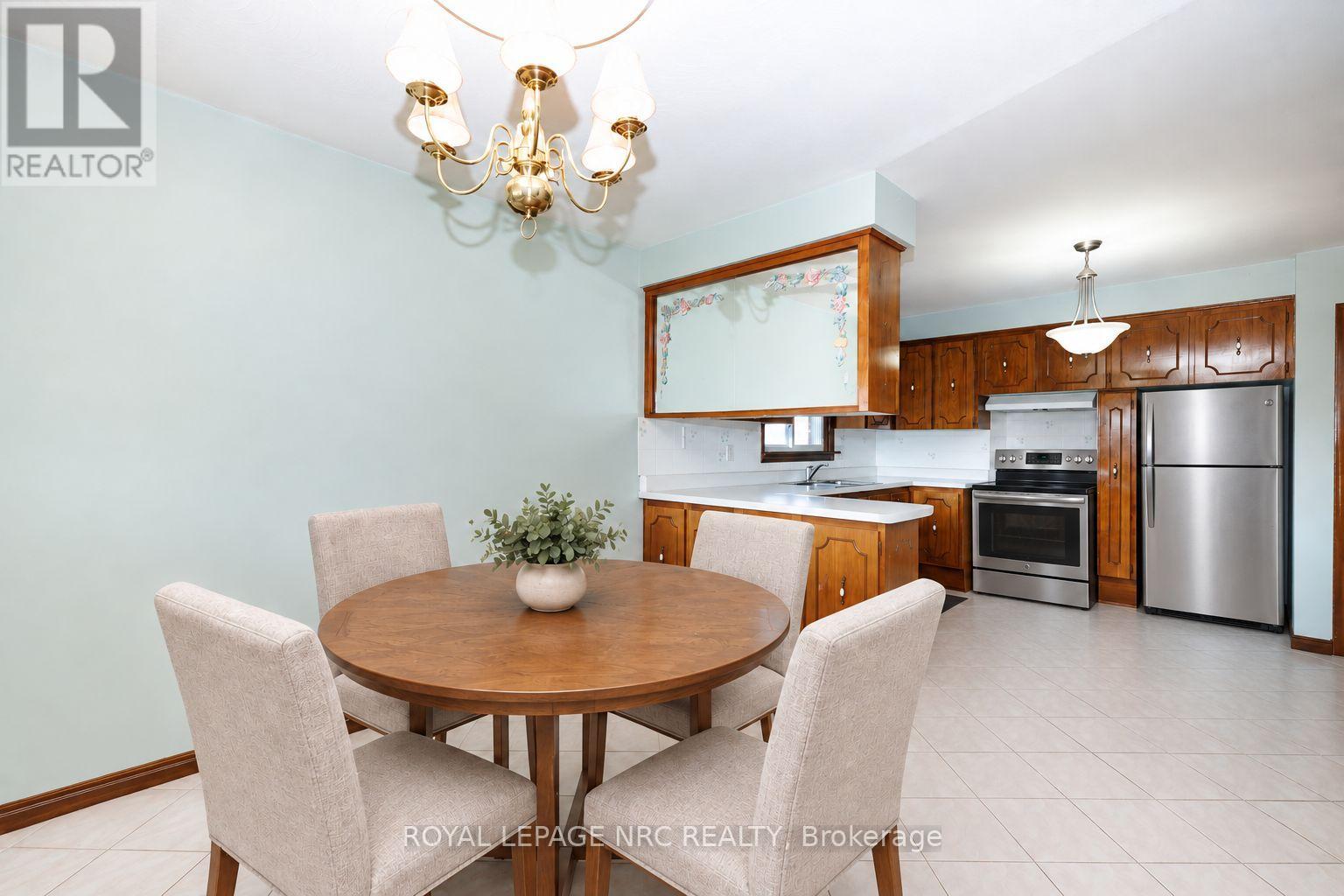 38 RIVERCREST ROAD - 4
