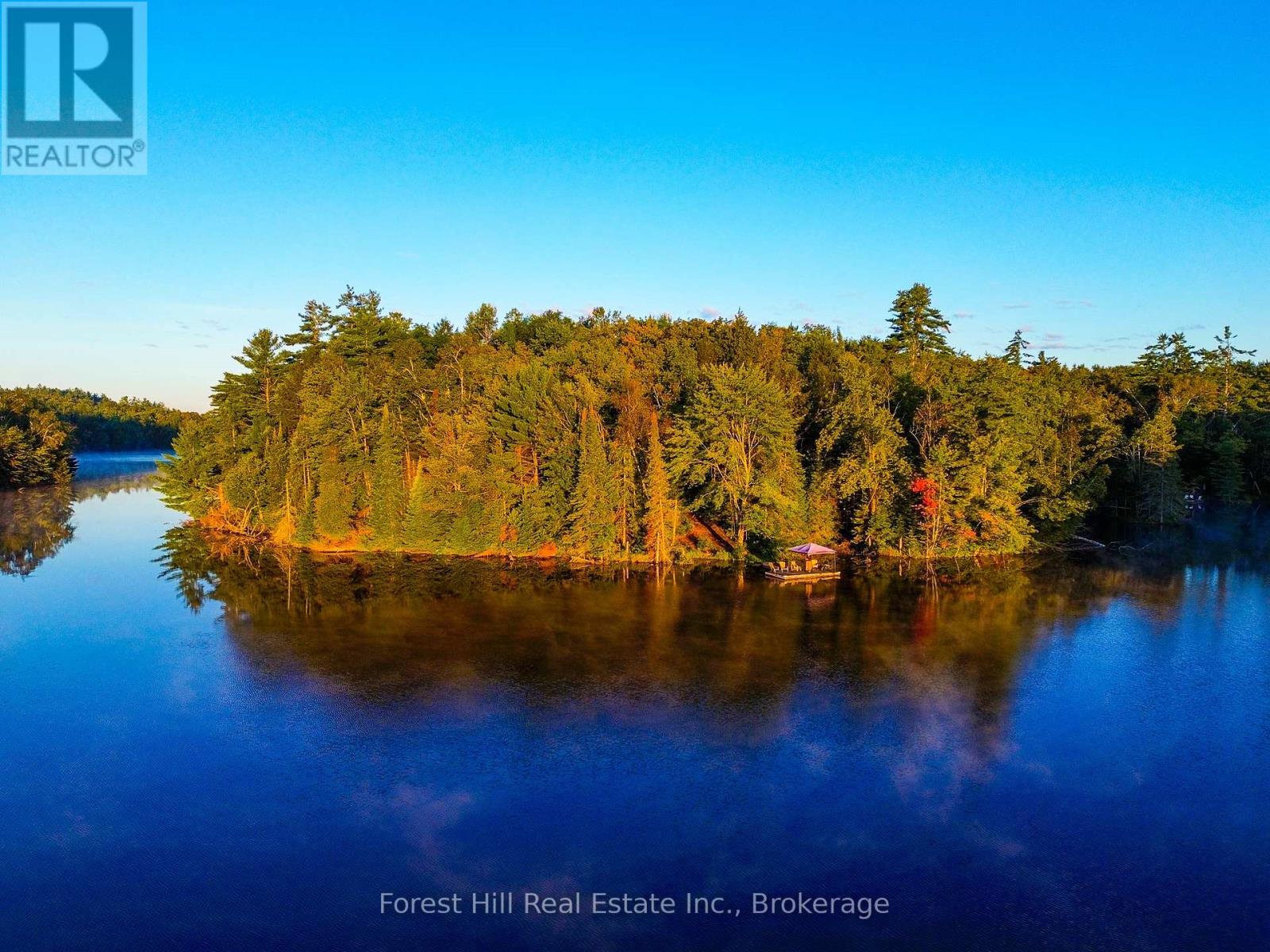 1316 Carlsmount Road East, Bracebridge (Draper), Ontario, P1L1X1, Bracebridge (Draper), Ontario — photo 1 of 5