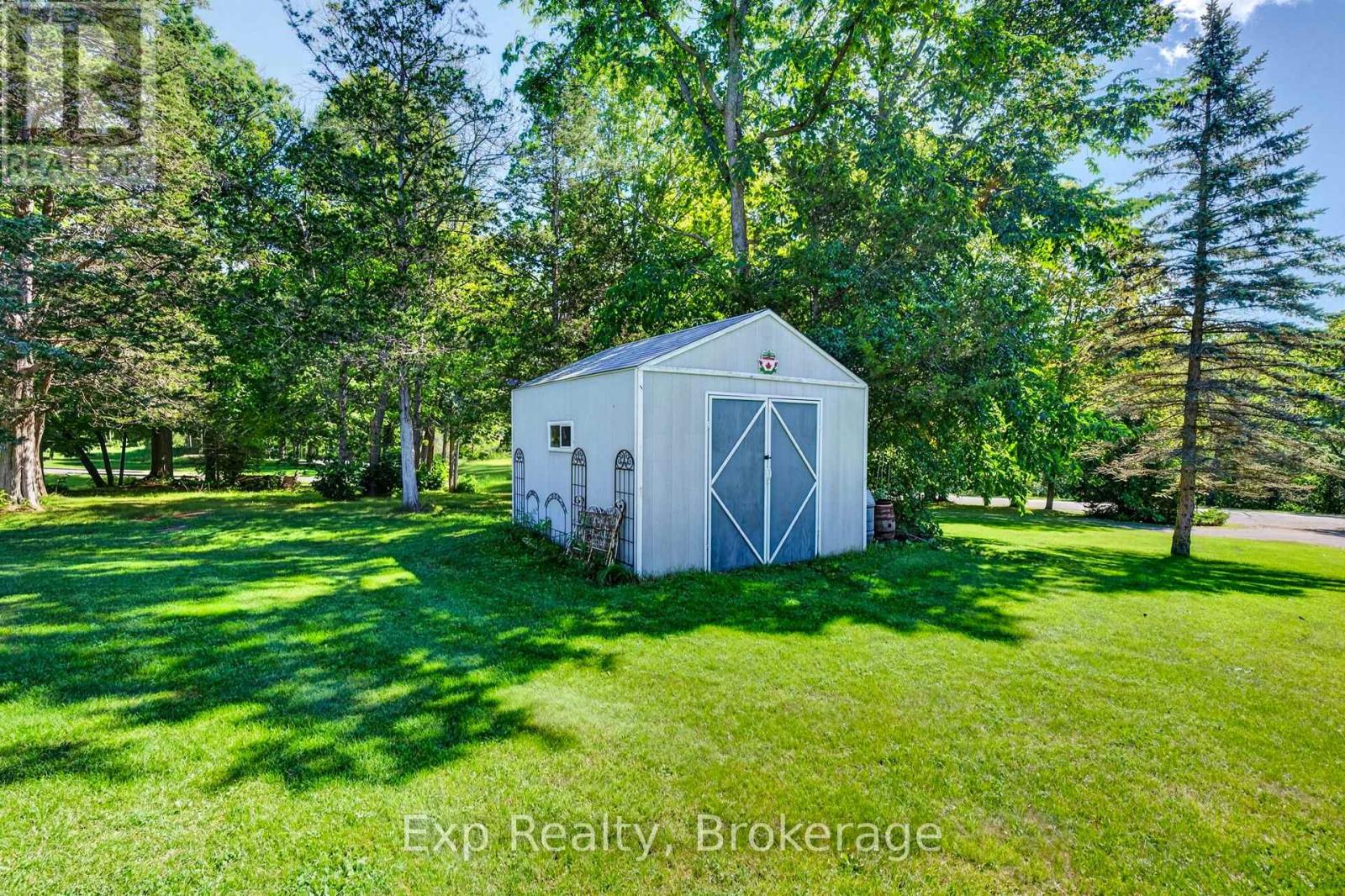 1745 LAZIER ROAD - 34
