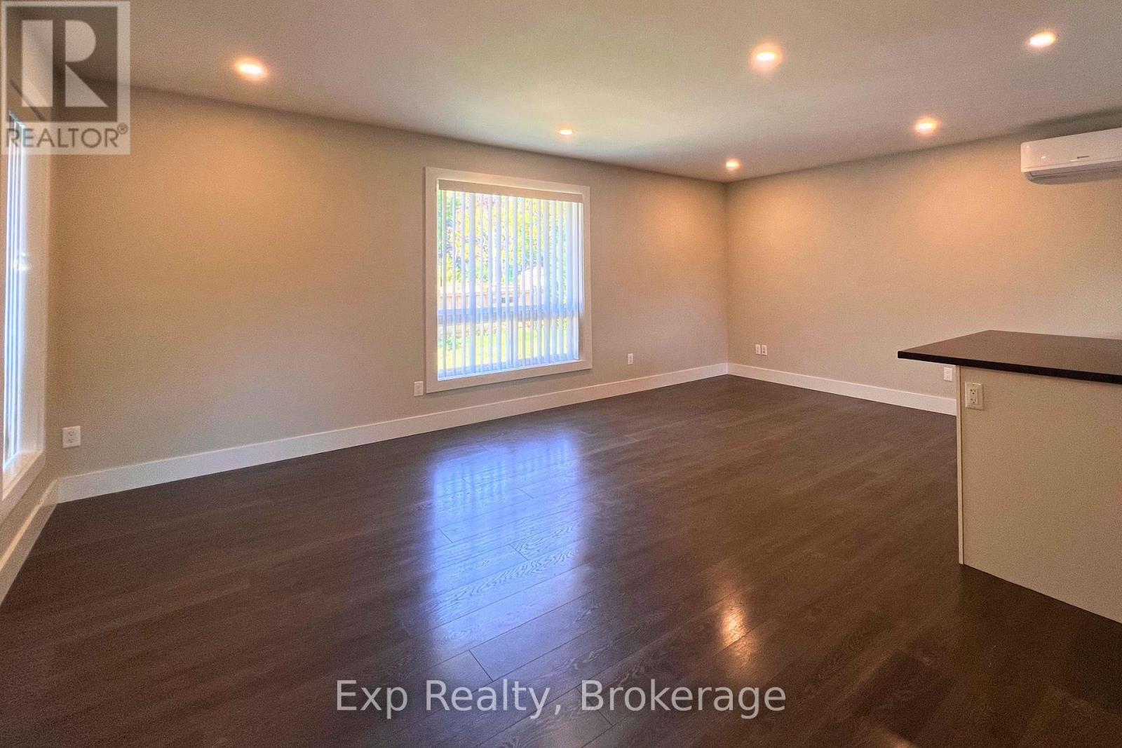 UNIT B - 20 MUNRO AVENUE, Belleville (Belleville Ward) — photo 4