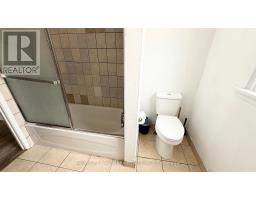 Main Floor - 81 United Square, Toronto, ON M1B2B9 Photo 17