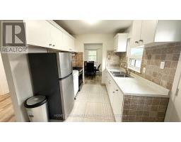 Main Floor - 81 United Square, Toronto, ON M1B2B9 Photo 9