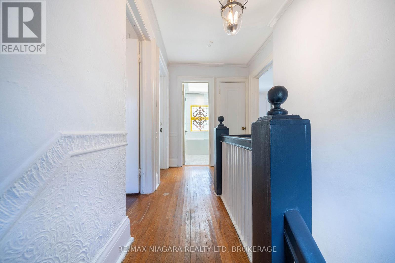 38 YONGE BOULEVARD - 24
