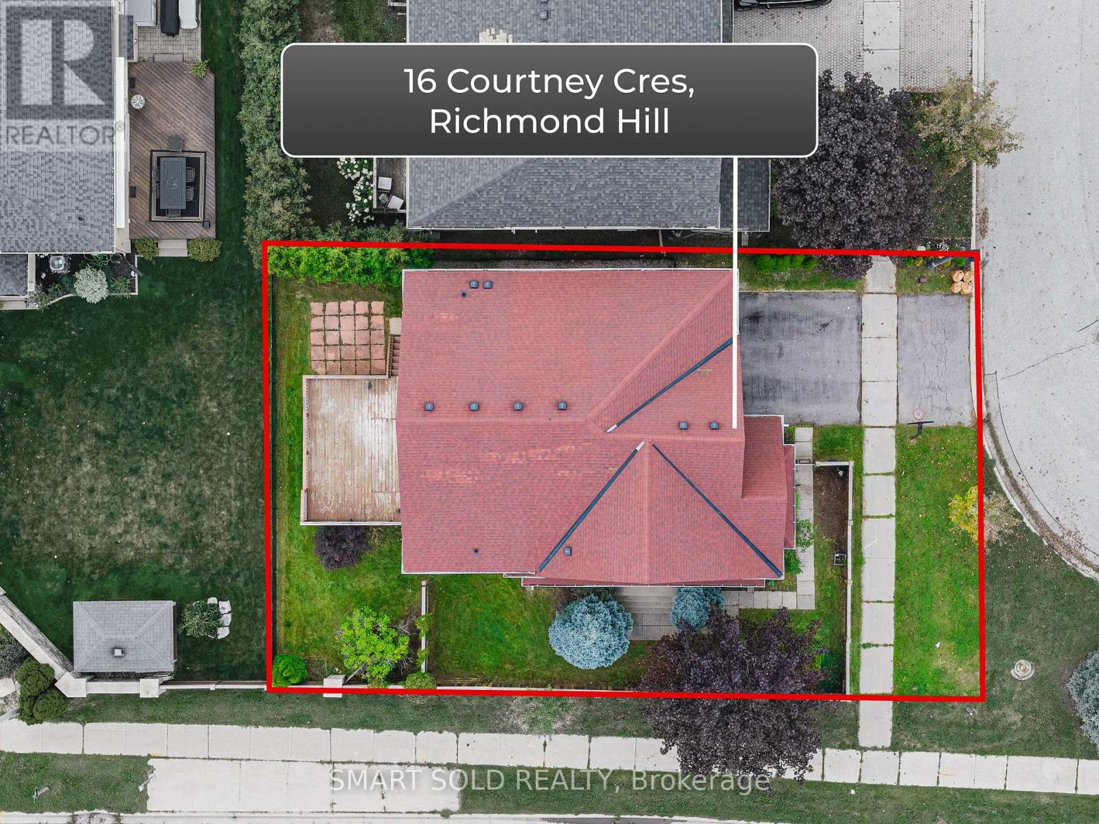 16 COURTNEY CRESCENT - 39