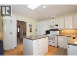 Family room - 137 Foxboro Drive, Baden, ON N3A3N2 Photo 16
