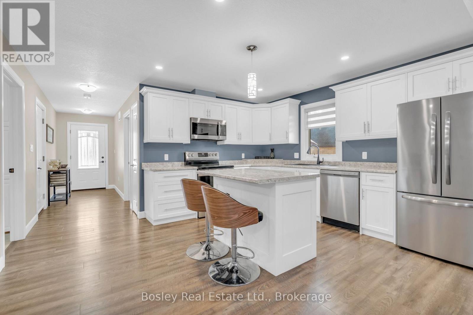 420 VICTORIA STREET - Image 11