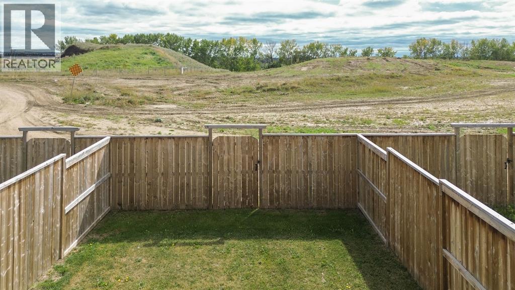 Listing photo – 107 Palmer Circle, Blackfalds