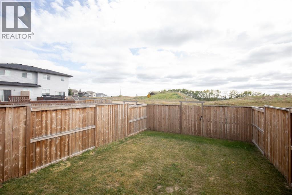 Listing photo – 107 Palmer Circle, Blackfalds