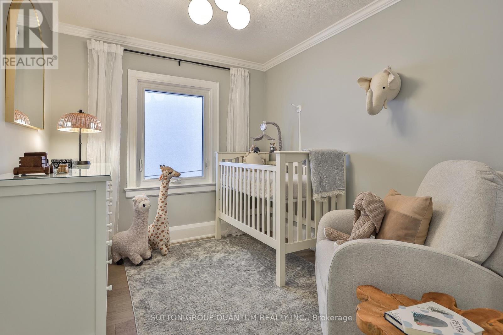 110 CASTLEFIELD AVENUE - Image 37