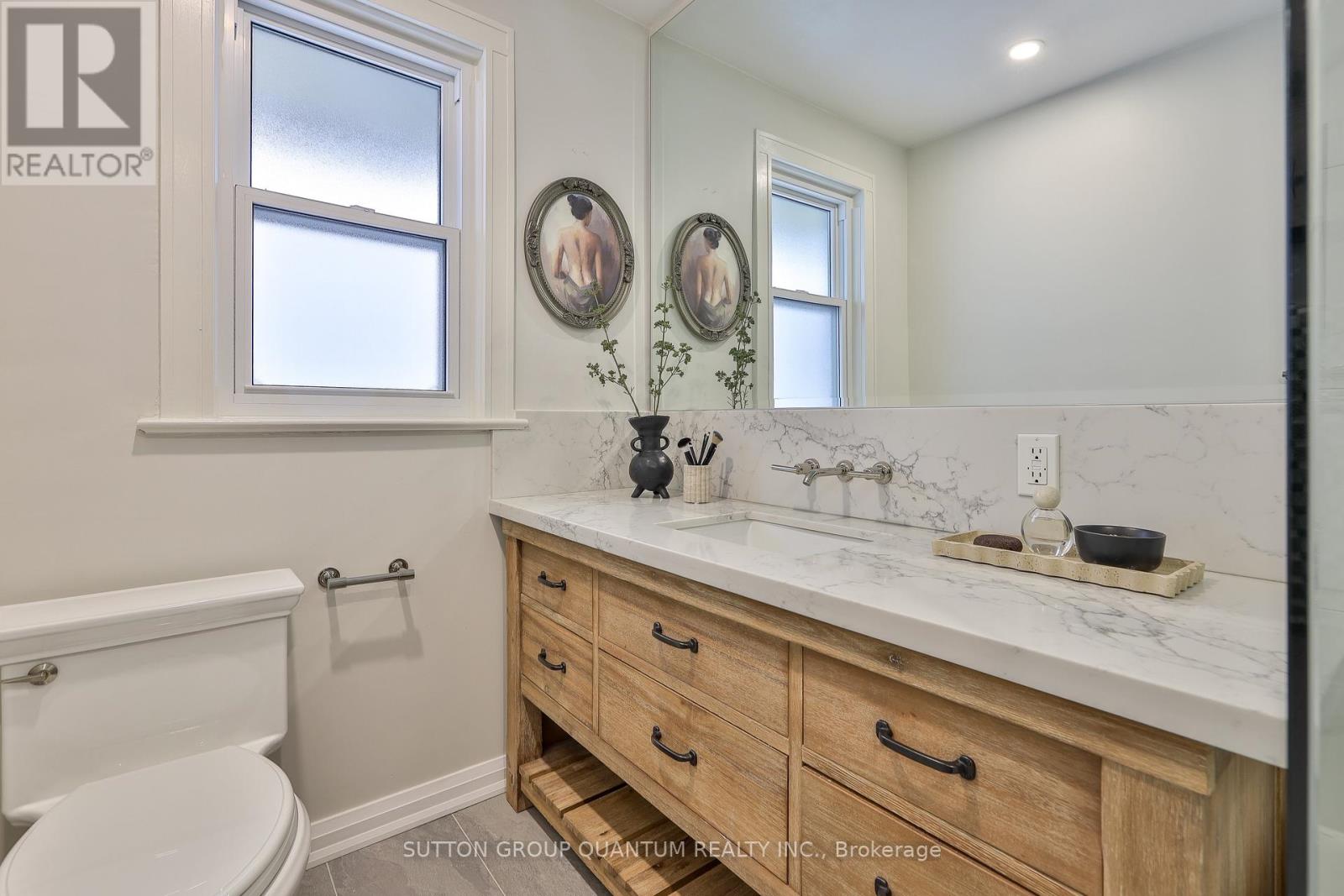 110 CASTLEFIELD AVENUE - Image 35