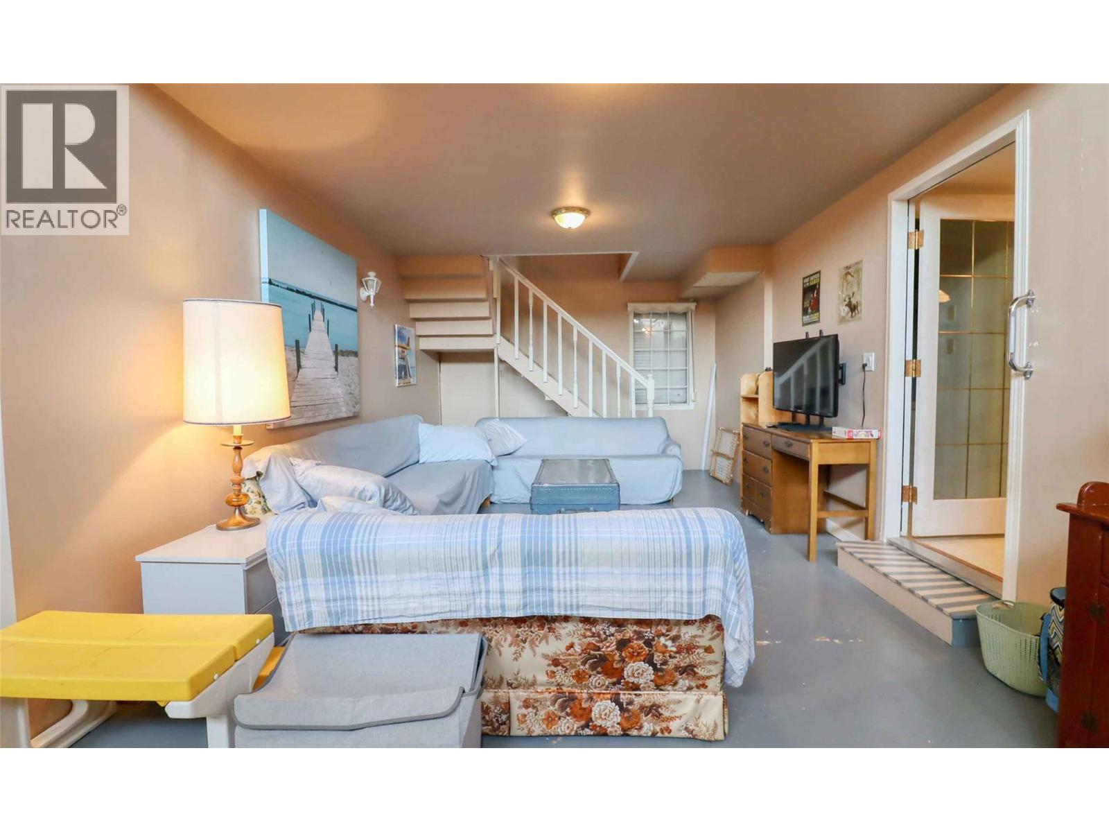 2505 Silvery Beach Road - Image 29