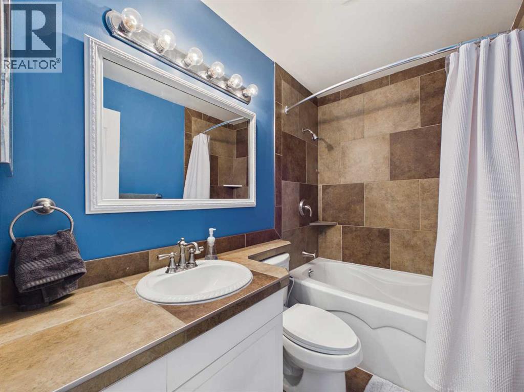Listing photo – 32 Haliburton Crescent, Red Deer