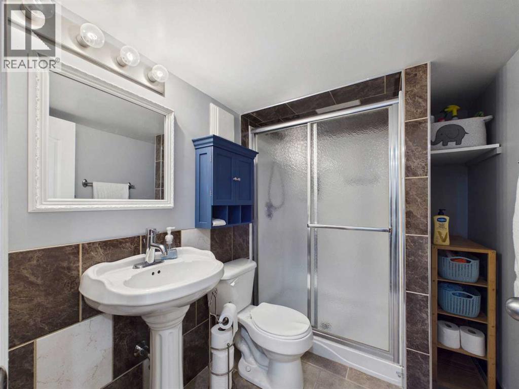 Listing photo – 32 Haliburton Crescent, Red Deer