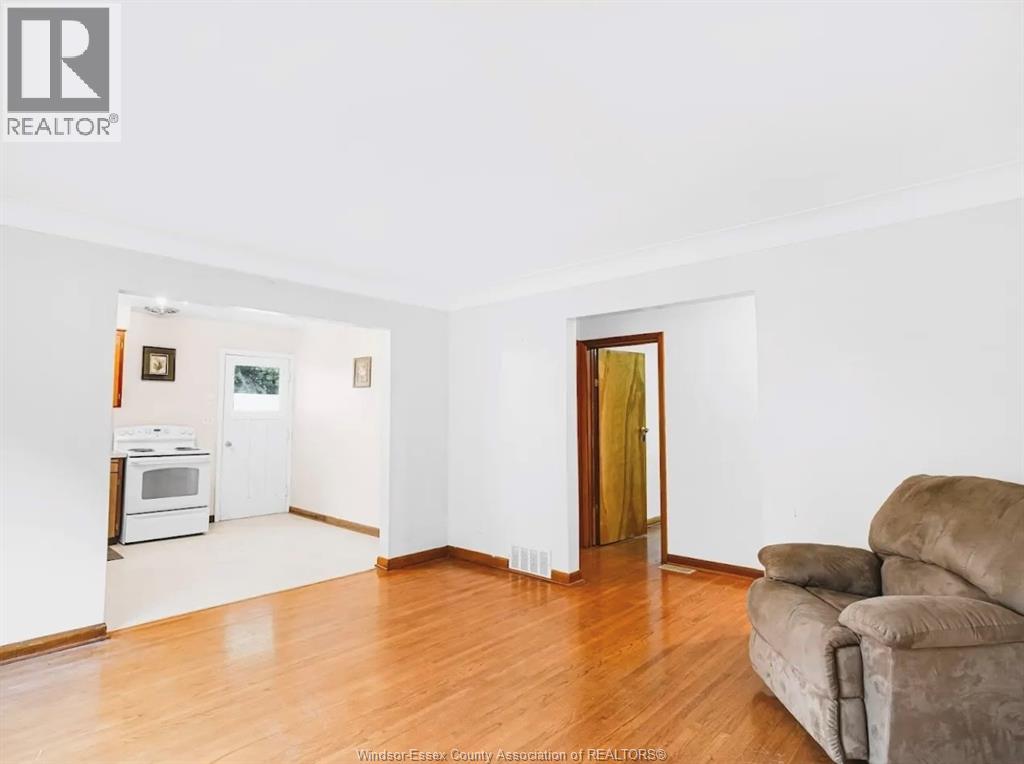 1637 Drouillard Unit# Main, Windsor — photo 3