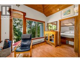 Dining room - 838 Sutil Point Rd, Cortes Island, BC V0P1K0 Photo 7